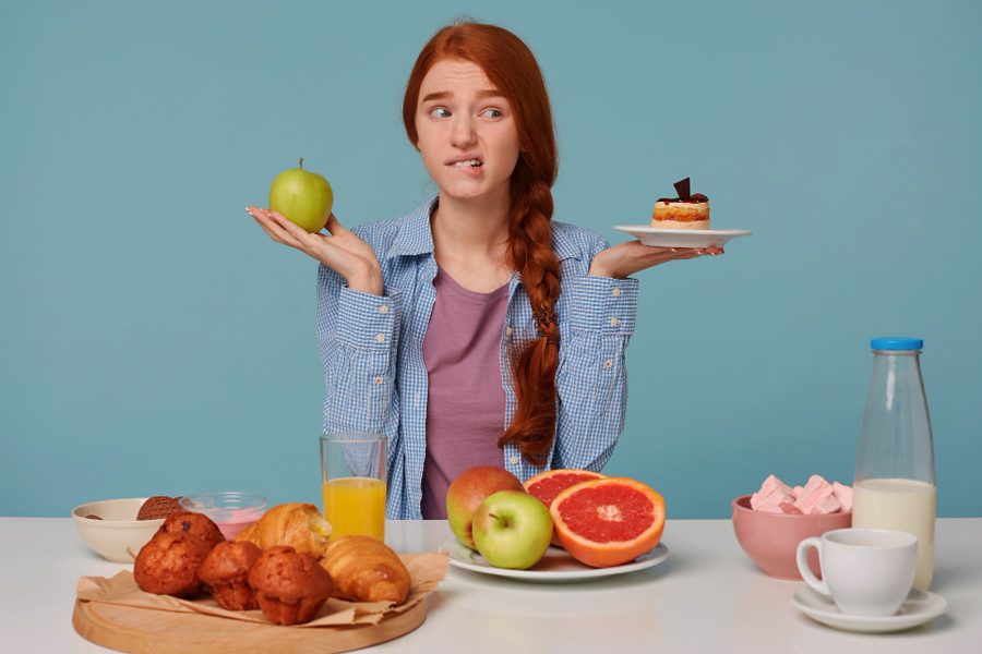 Obesità e dieta fai da te: l'importanza di mangiare cinque volte al giorno